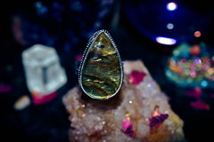 ELITE Genie Ring! ESOTERIC Goddess Djinnya Ancient Occult Knowledge Sacred Stone of SUCCESS! King Solomon Wealth Magick Talisman! Money, Abundance, Attraction & Riches! KEY of Wishes & Occult Secrets!