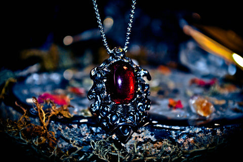 Haunted SANGUINE VAMPIRE Amulet of Eternal Wealth and IMMORTALITY! Pendant of ULTIMATE Wealth 33 Money & Luck Spells PARANORMAL VAMP!