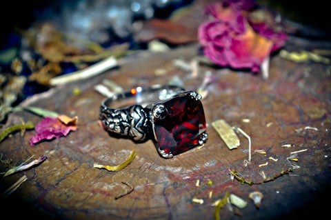 Make Any Celebrity Love You! Haunted Witchcraft Talisman! Metaphysical Pagan Haunted Love Spell Soul Mate Ring! White Light Magic!