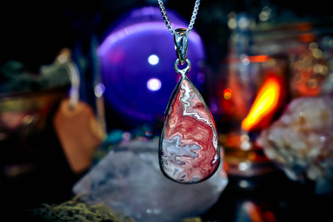 Wealth Amulet! Midas Touch Golden God Secret Society Haunted Dragon Djinn Skull & Bones Illuminati Warlock Templar Jewelry Pendant Necklace! Gain Ultimate Wealth & Success!