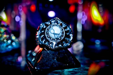 *** RARE WARLOCK RING *** ILLUMINATI ORACLE OF KHASTAZIA Knights Templar Freemason Skull & Bones Occult Ring Millionaire Wealth Elite Status Ultimate Power Success Fortune Good Luck! Magick DJINN Genie Artifact Powerful Relic!