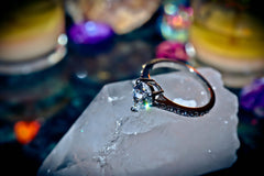 **HOT** CHARM ANYONE TO LOVE YOU Spell Ring Enchanted Aphrodite Haunted Wicca Blessed Quartz ~ Positive Energy 100% Pure Karma Magick ~ Attract Love Money Success! $