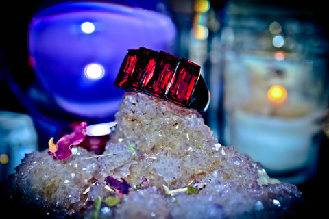 ** EVIL EYE ** REMOVE CURSES & HEXES Hoodoo Witch Doctor Haunted Haitan Hoodoo POWERFUL Spell Repel Negative Energy! ~ * Powerful Haunted Gypsy Witch Ring! * $$