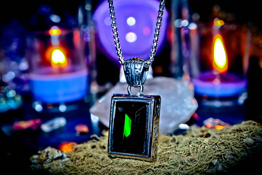 MAGIC Lucky 7 Forest Wealth Good Luck Amulet Necklace Pendant