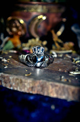 CLADDAGH IRISH GOOD LUCK Ancient Pagan Wealth & Abundance + Love Spell Ring of Power MONEY Beauty Haunted Ring * 100% Pure! ** POWER & Blessings! $$$